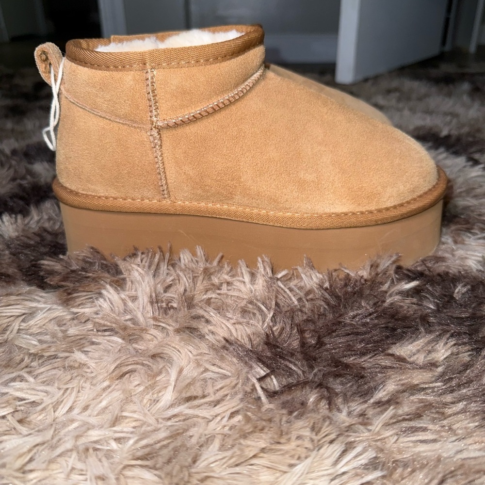 Tan Ankle Boots with Suede Material and Thick Sole